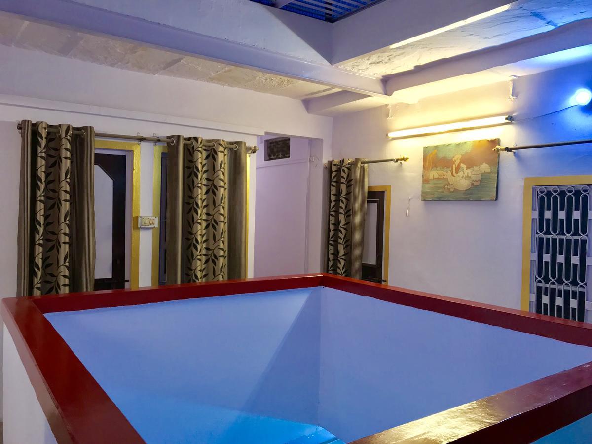 Golden Lodge Βαρανάσι Εξωτερικό φωτογραφία