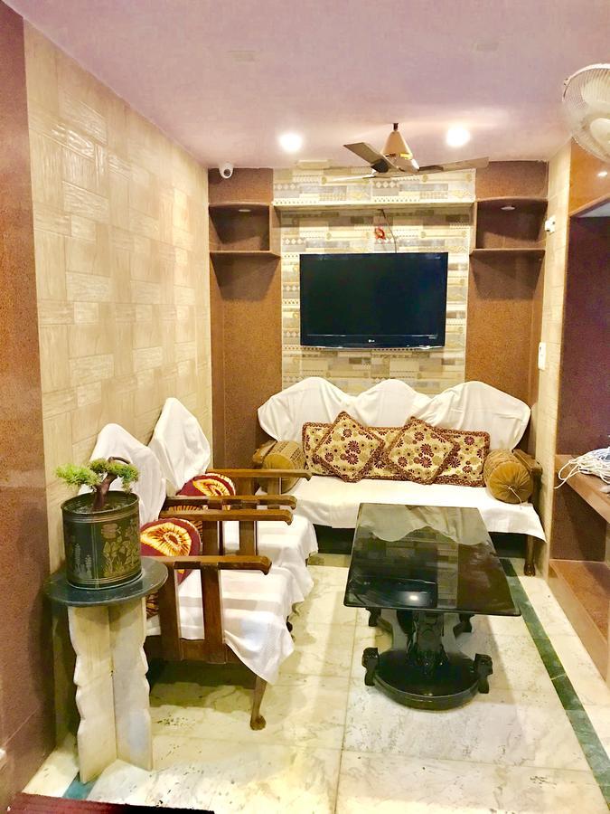 Golden Lodge Βαρανάσι Εξωτερικό φωτογραφία